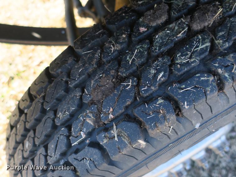 image for item DB8948 1995 Ford F450 Super Duty flatbed truck