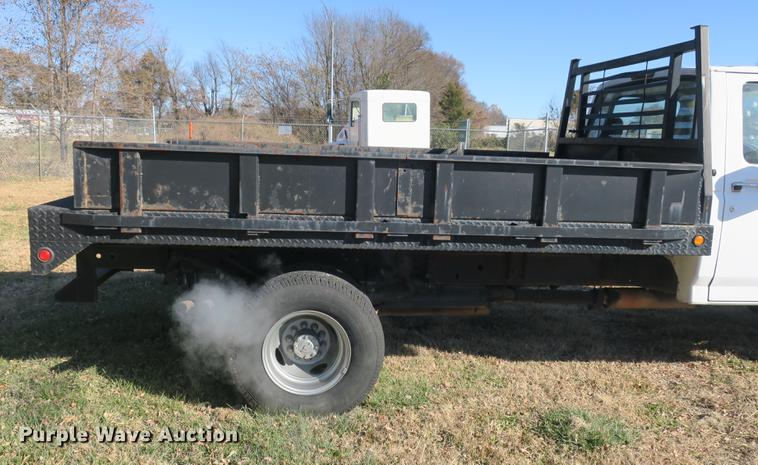 image for item DB8948 1995 Ford F450 Super Duty flatbed truck