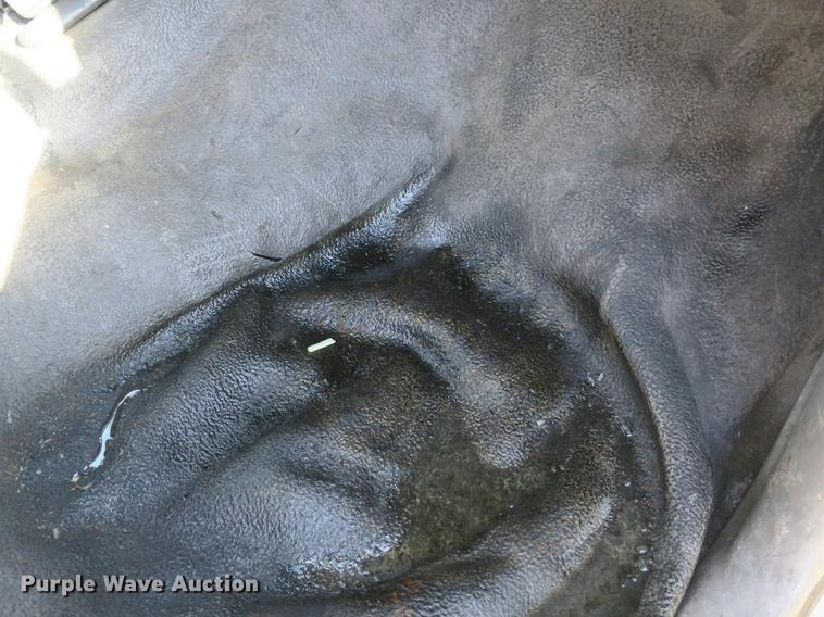 image for item DB8948 1995 Ford F450 Super Duty flatbed truck