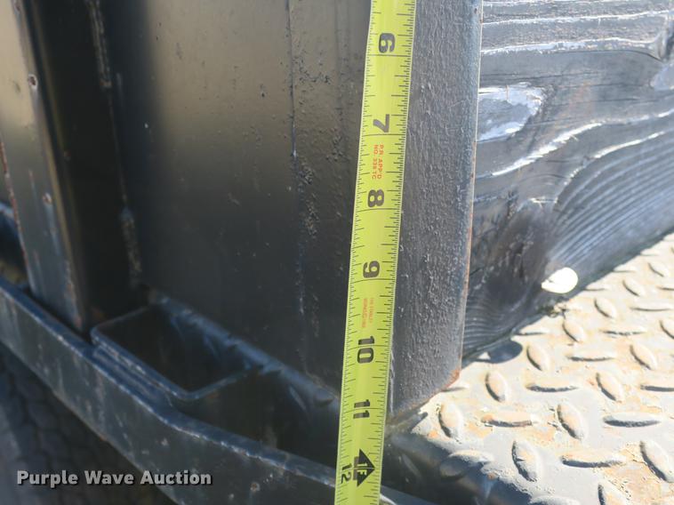 image for item DB8948 1995 Ford F450 Super Duty flatbed truck