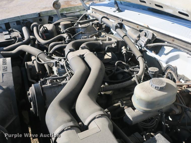 image for item DB8948 1995 Ford F450 Super Duty flatbed truck