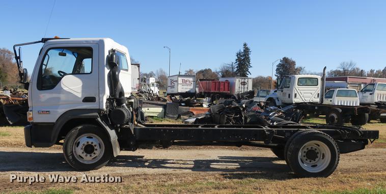 image for item DB8949 2007 Ford LCF truck cab and chassis