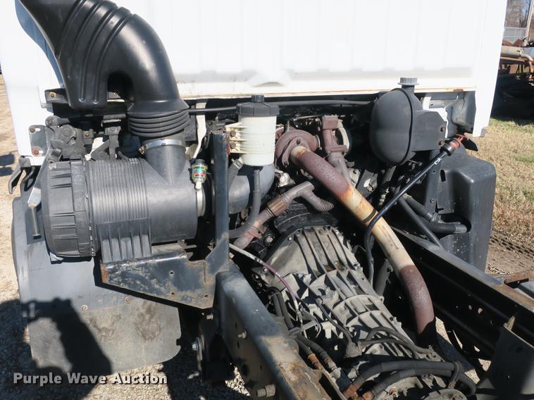 image for item DB8949 2007 Ford LCF truck cab and chassis