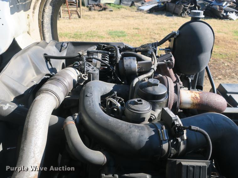 image for item DB8949 2007 Ford LCF truck cab and chassis