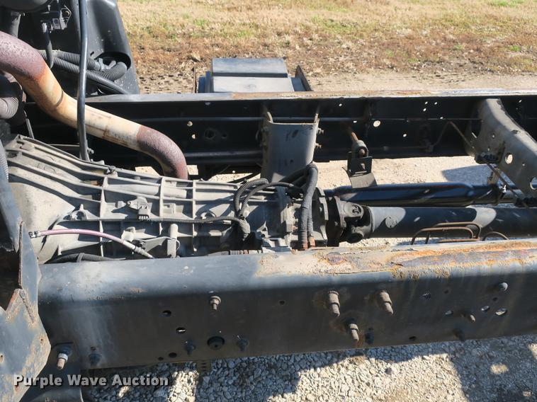 image for item DB8949 2007 Ford LCF truck cab and chassis