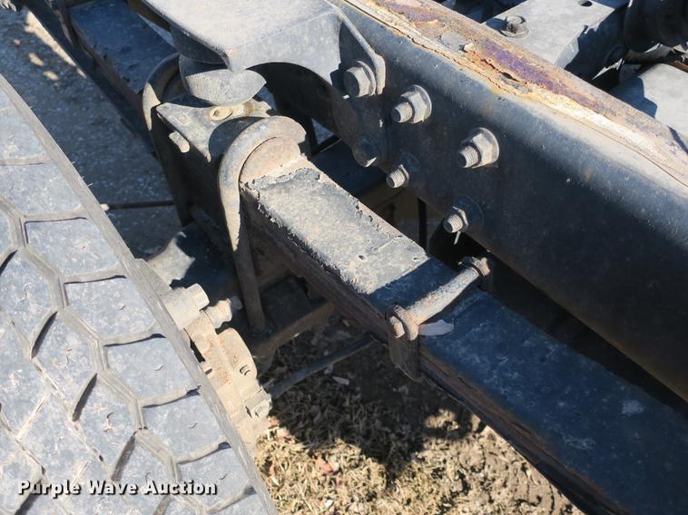 image for item DB8949 2007 Ford LCF truck cab and chassis