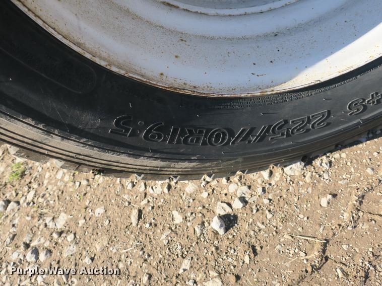 image for item DB8949 2007 Ford LCF truck cab and chassis