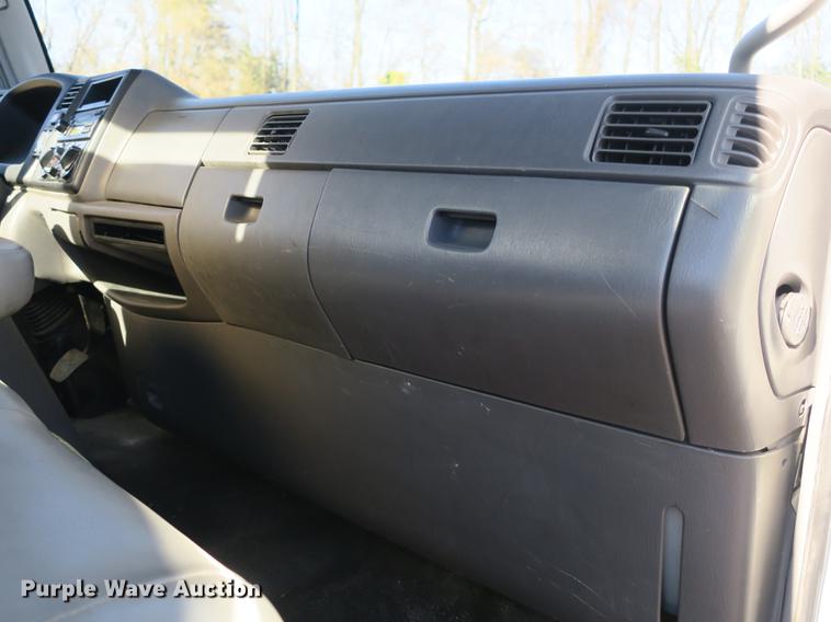 image for item DB8949 2007 Ford LCF truck cab and chassis