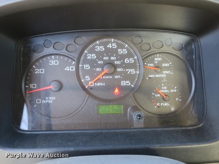 image for item DB8949 2007 Ford LCF truck cab and chassis