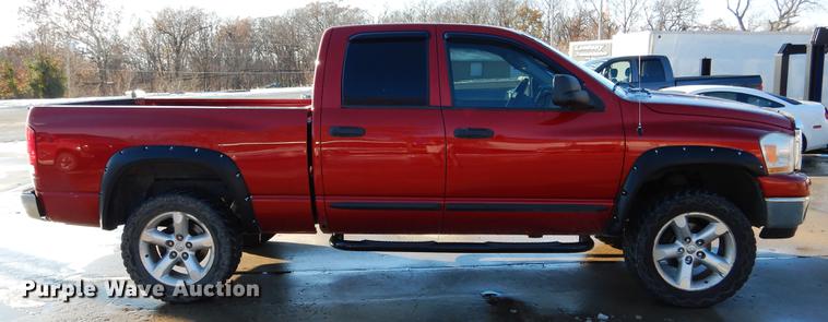 image for item DB9352 2006 Dodge Ram 1500 Quad Cab pickup truck