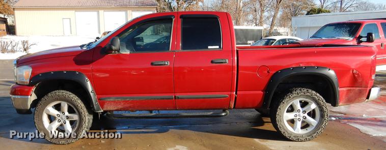 image for item DB9352 2006 Dodge Ram 1500 Quad Cab pickup truck
