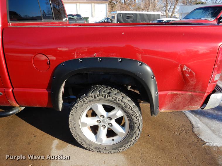 image for item DB9352 2006 Dodge Ram 1500 Quad Cab pickup truck