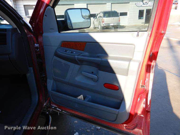 image for item DB9352 2006 Dodge Ram 1500 Quad Cab pickup truck