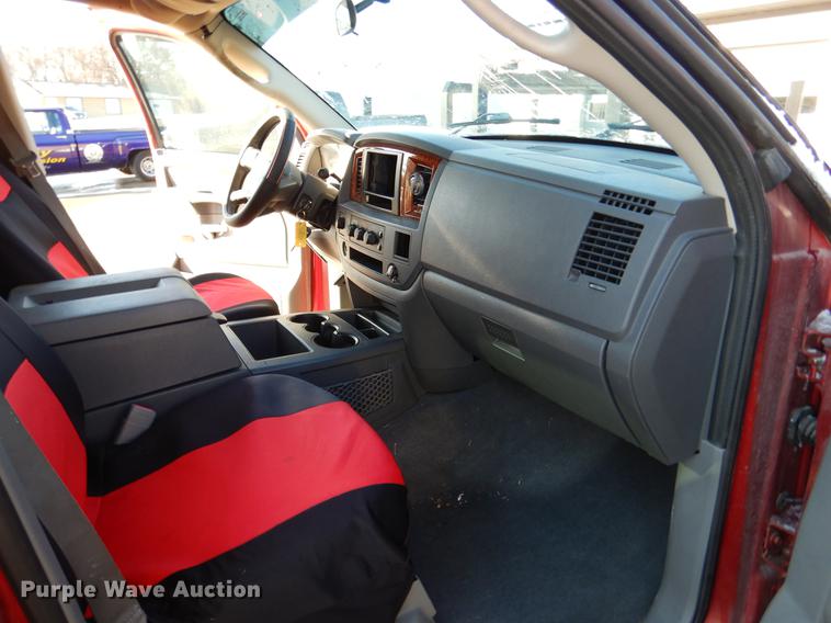 image for item DB9352 2006 Dodge Ram 1500 Quad Cab pickup truck