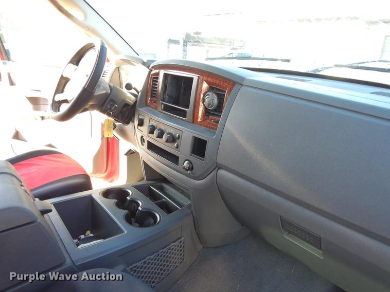 image for item DB9352 2006 Dodge Ram 1500 Quad Cab pickup truck