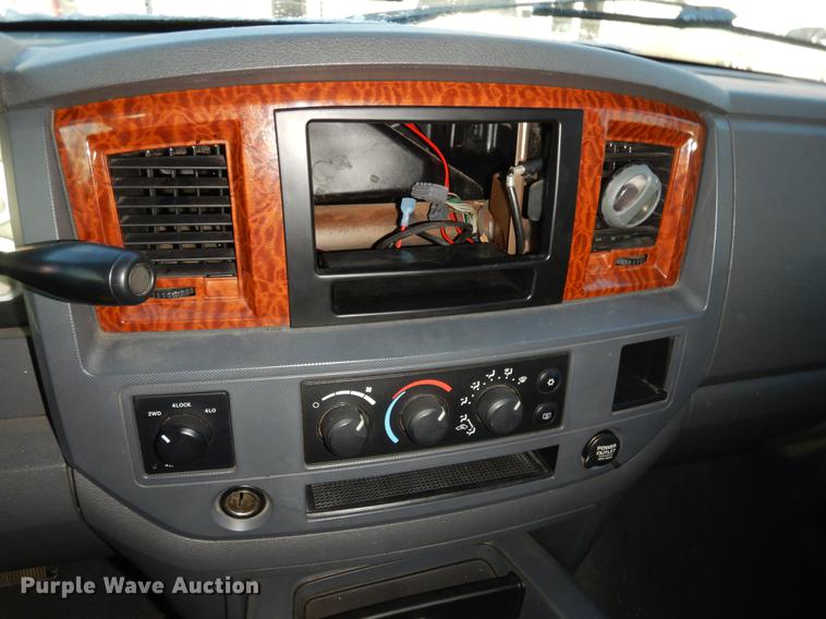 image for item DB9352 2006 Dodge Ram 1500 Quad Cab pickup truck