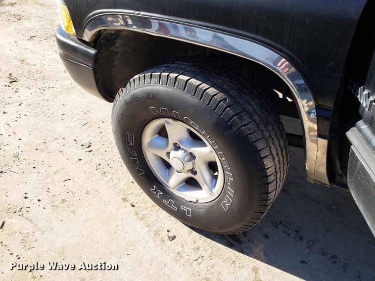 image for item DB9461 1999 Dodge Ram 1500 Quad Cab pickup truck