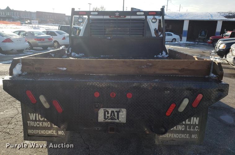 image for item DB9486 2009 Chevrolet Silverado 3500HD Ext. Cab flatbed pickup truck