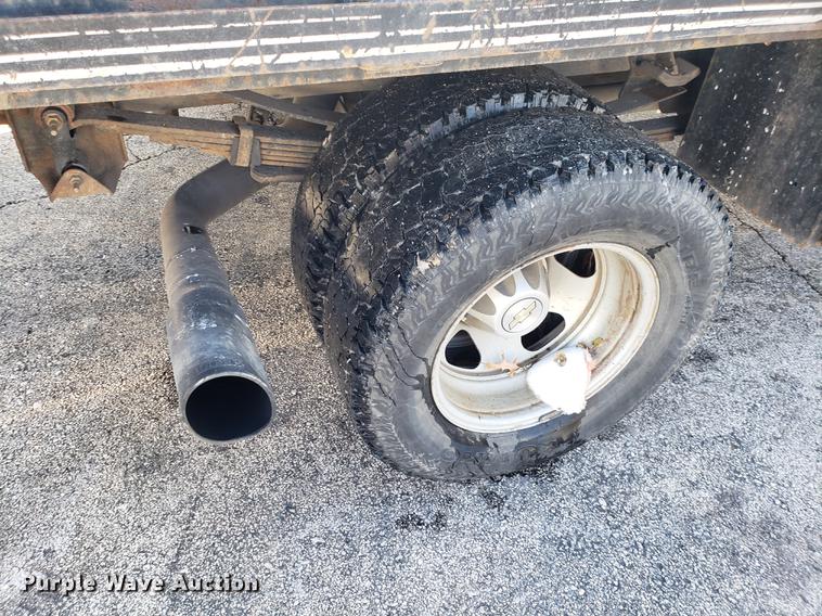 image for item DB9486 2009 Chevrolet Silverado 3500HD Ext. Cab flatbed pickup truck