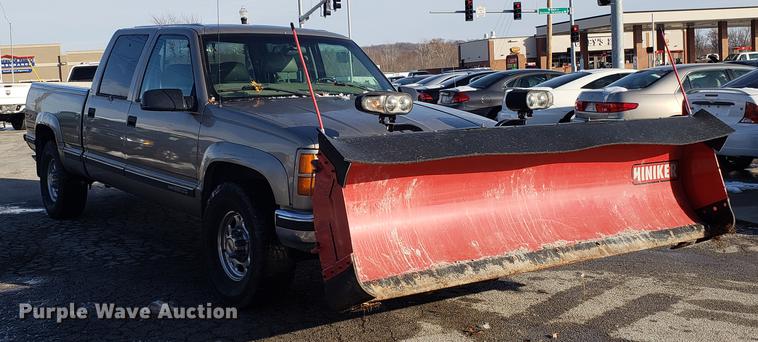 image for item DB9487 1999 GMC Sierra 2500 Crew Cab pickup truck