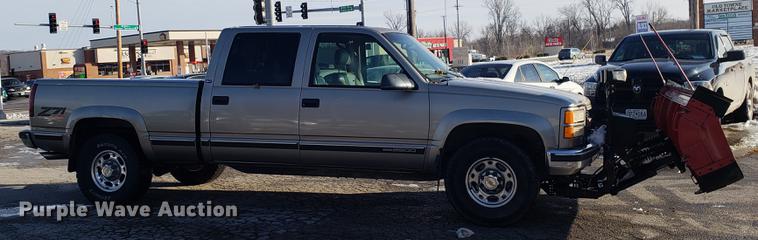 image for item DB9487 1999 GMC Sierra 2500 Crew Cab pickup truck