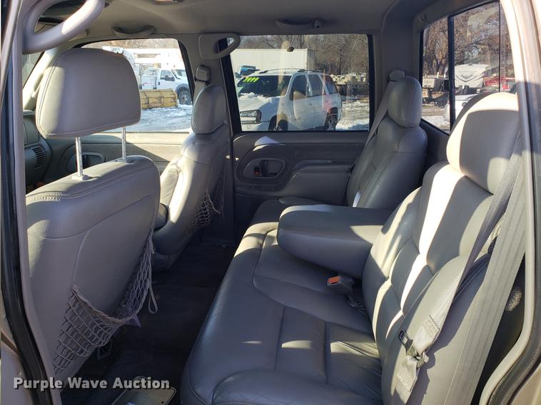 image for item DB9487 1999 GMC Sierra 2500 Crew Cab pickup truck