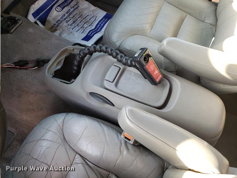 image for item DB9487 1999 GMC Sierra 2500 Crew Cab pickup truck