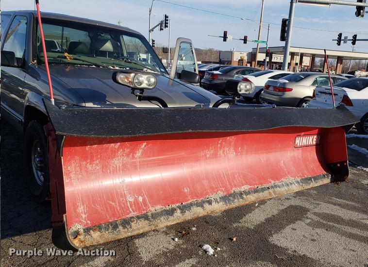 image for item DB9487 1999 GMC Sierra 2500 Crew Cab pickup truck