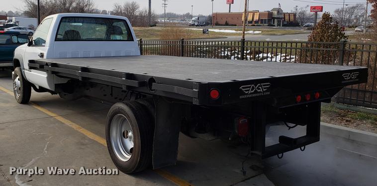 image for item DB9492 2000 Chevrolet 3500 flatbed pickup truck