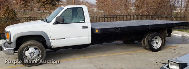 image for item DB9492 2000 Chevrolet 3500 flatbed pickup truck