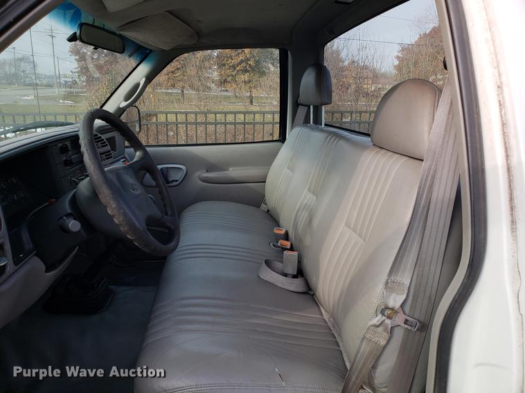 image for item DB9492 2000 Chevrolet 3500 flatbed pickup truck