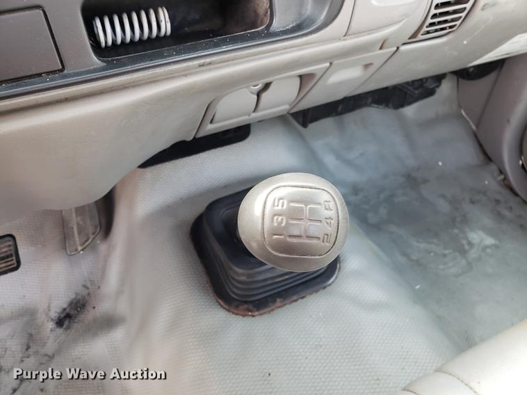 image for item DB9492 2000 Chevrolet 3500 flatbed pickup truck