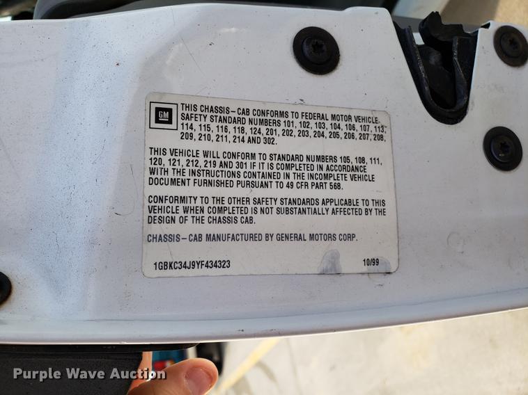 image for item DB9492 2000 Chevrolet 3500 flatbed pickup truck