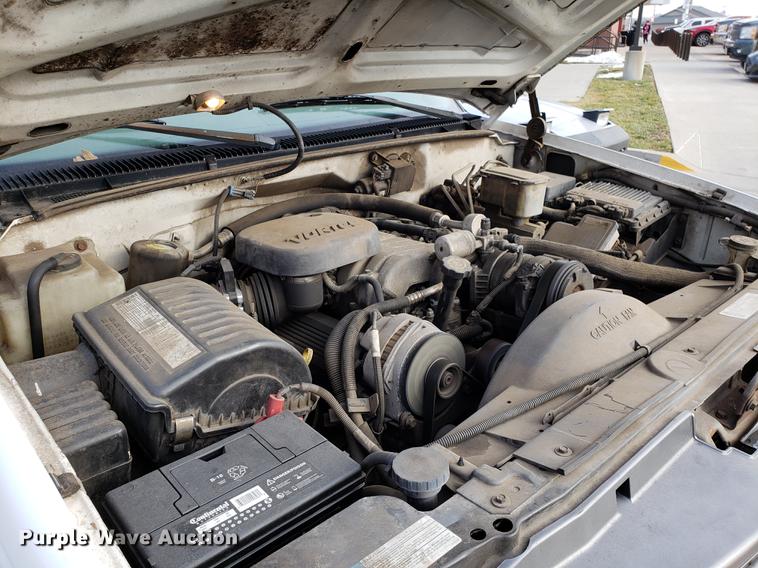 image for item DB9492 2000 Chevrolet 3500 flatbed pickup truck