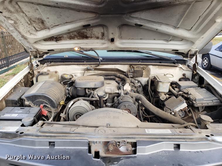 image for item DB9492 2000 Chevrolet 3500 flatbed pickup truck