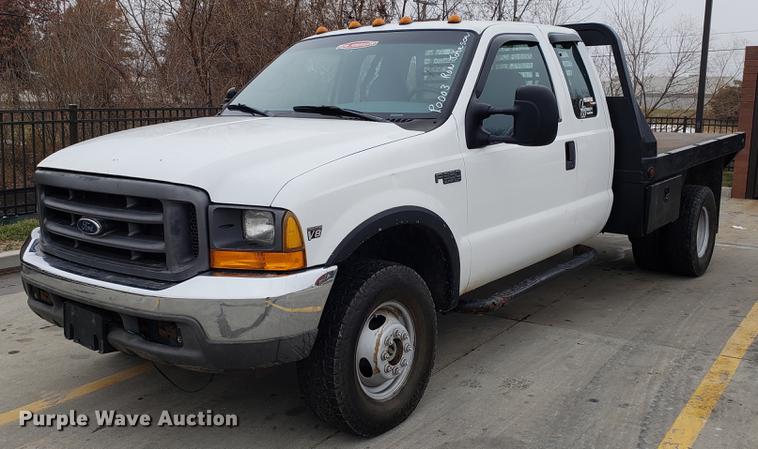 image for item DB9495 1999 Ford F350 Super Duty SuperCab pickup truck