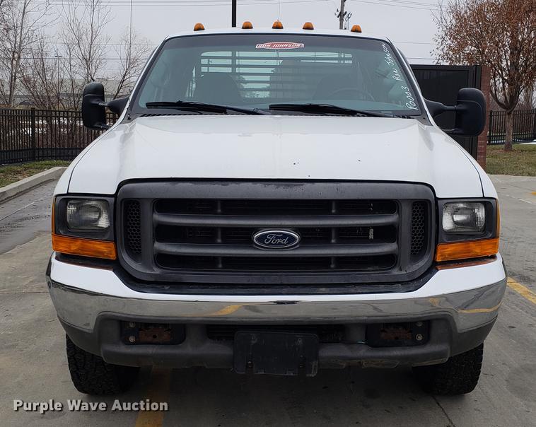 image for item DB9495 1999 Ford F350 Super Duty SuperCab pickup truck