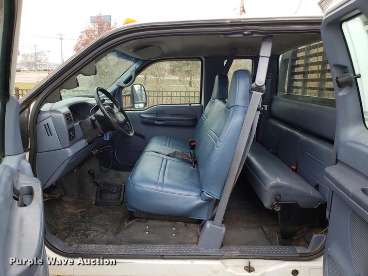 image for item DB9495 1999 Ford F350 Super Duty SuperCab pickup truck