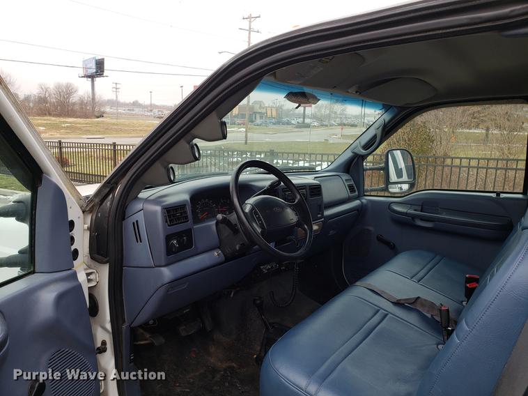 image for item DB9495 1999 Ford F350 Super Duty SuperCab pickup truck