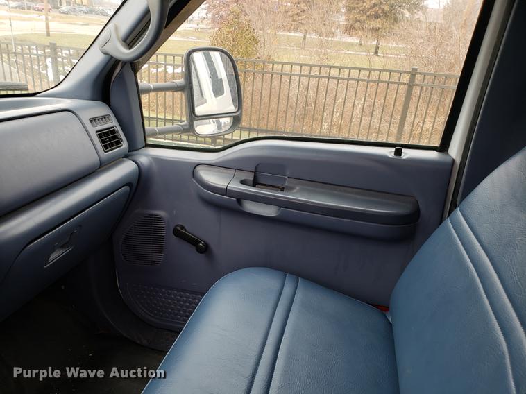 image for item DB9495 1999 Ford F350 Super Duty SuperCab pickup truck