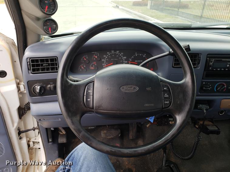 image for item DB9495 1999 Ford F350 Super Duty SuperCab pickup truck