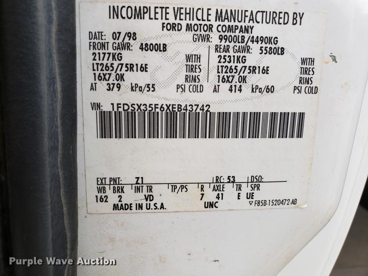 image for item DB9495 1999 Ford F350 Super Duty SuperCab pickup truck