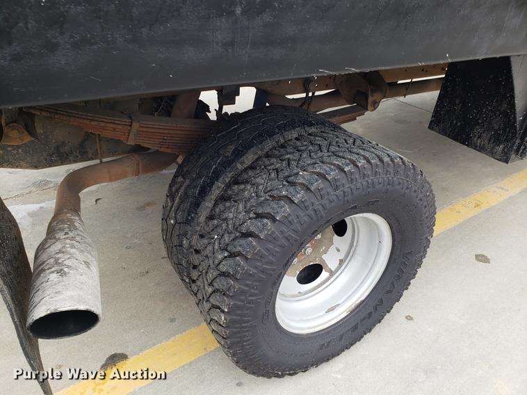 image for item DB9495 1999 Ford F350 Super Duty SuperCab pickup truck