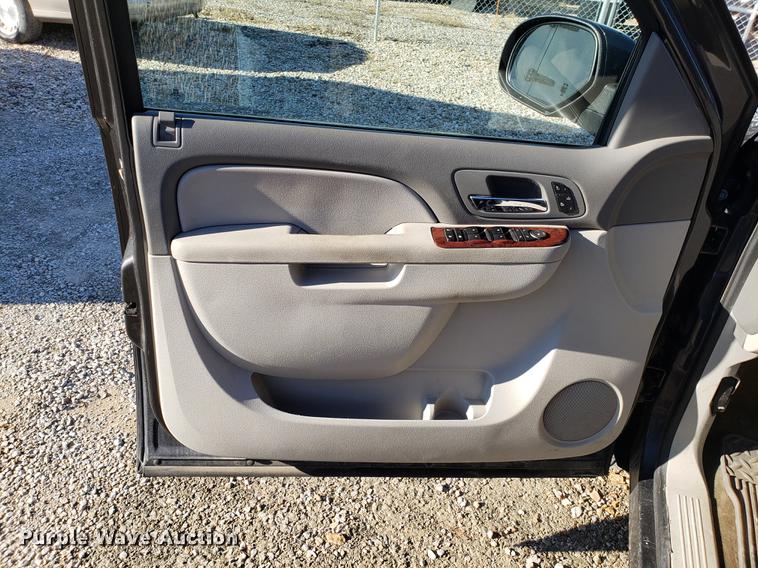 image for item DB9496 2011 GMC Sierra 1500 Crew Cab pickup truck