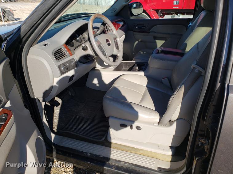 image for item DB9496 2011 GMC Sierra 1500 Crew Cab pickup truck