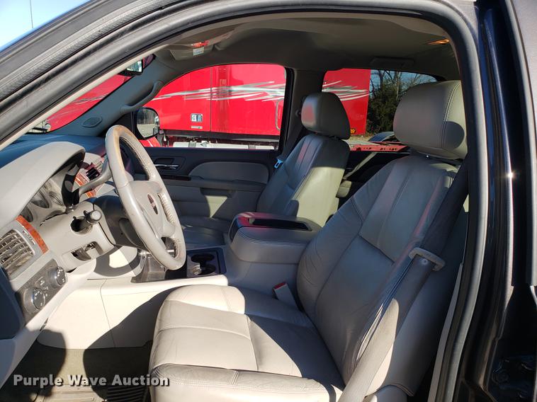 image for item DB9496 2011 GMC Sierra 1500 Crew Cab pickup truck