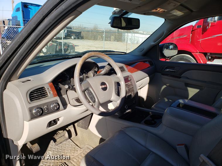 image for item DB9496 2011 GMC Sierra 1500 Crew Cab pickup truck