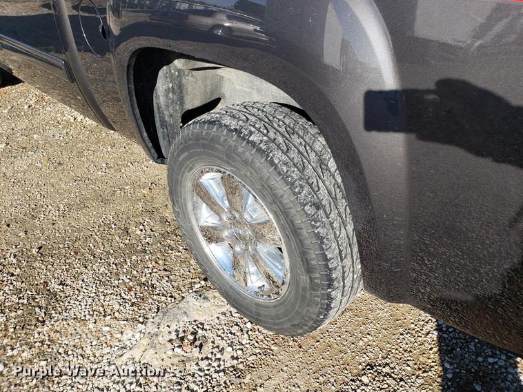 image for item DB9496 2011 GMC Sierra 1500 Crew Cab pickup truck