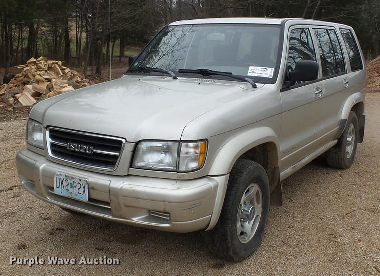 image for item DD2388 1998 Isuzu Trooper SUV