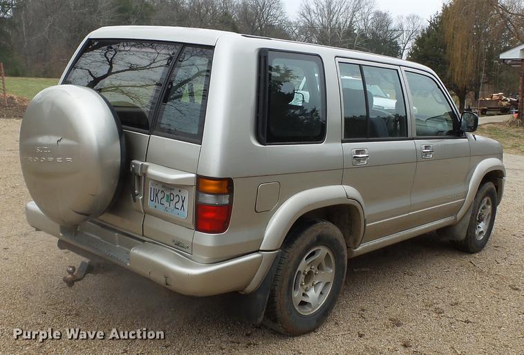 image for item DD2388 1998 Isuzu Trooper SUV